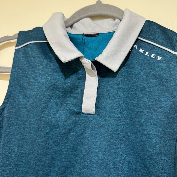 Women’s Oakley Blue Golf Sport Activewear Lightweight Tennis Tank Top No Size - Picture 5 of 16